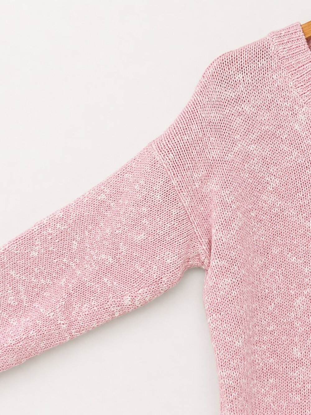 Chaps Women’s Pink V-Neck Knit Sweater Medium - Picture 5 of 7